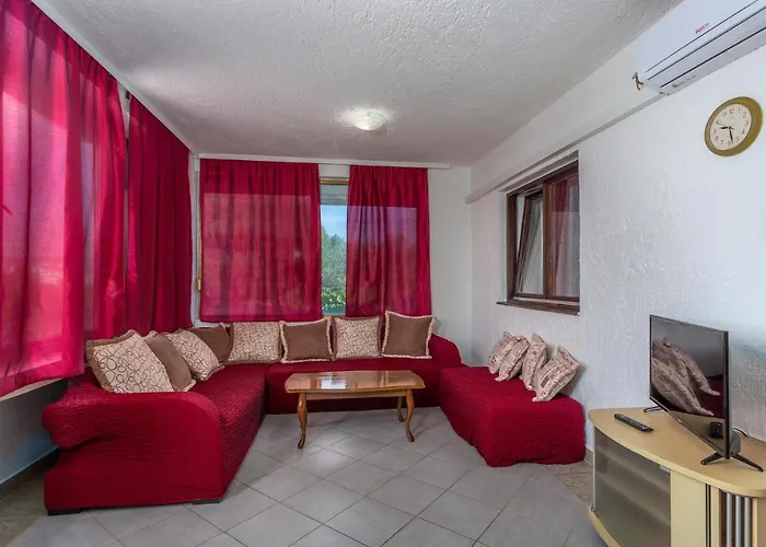 Gorgeous In Krk With Wifi Apartman