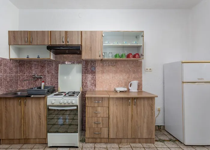 Apartman Gorgeous In Krk With Wifi *