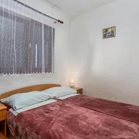 Appartement 3 Bedroom Lovely In Krk