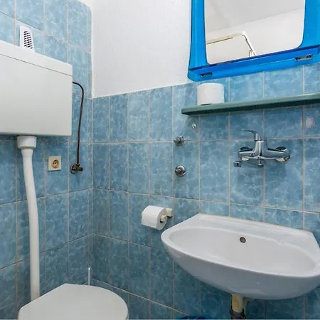3 Bedroom Lovely Apartment In Krk