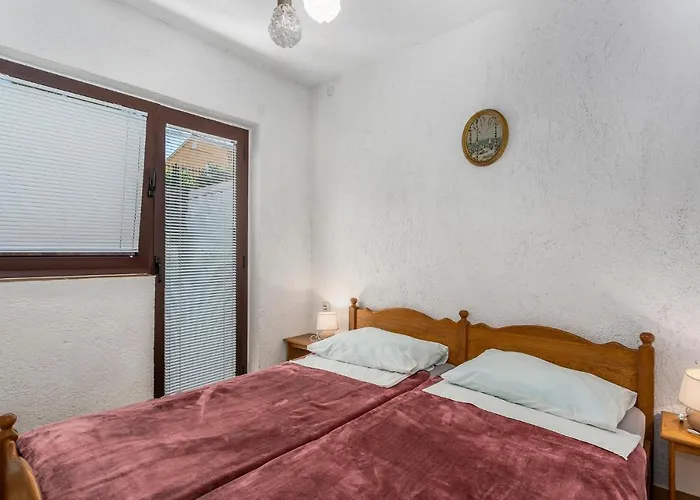 Appartamento Gorgeous In Krk With Wifi *