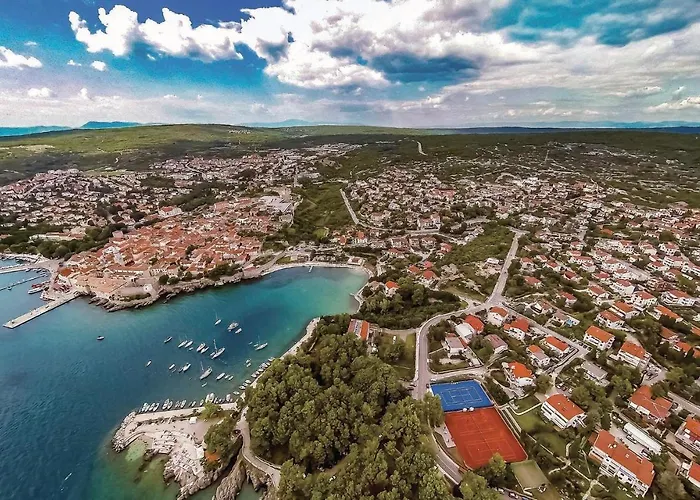Gorgeous In Krk With Wifi Appartamento Krk Town